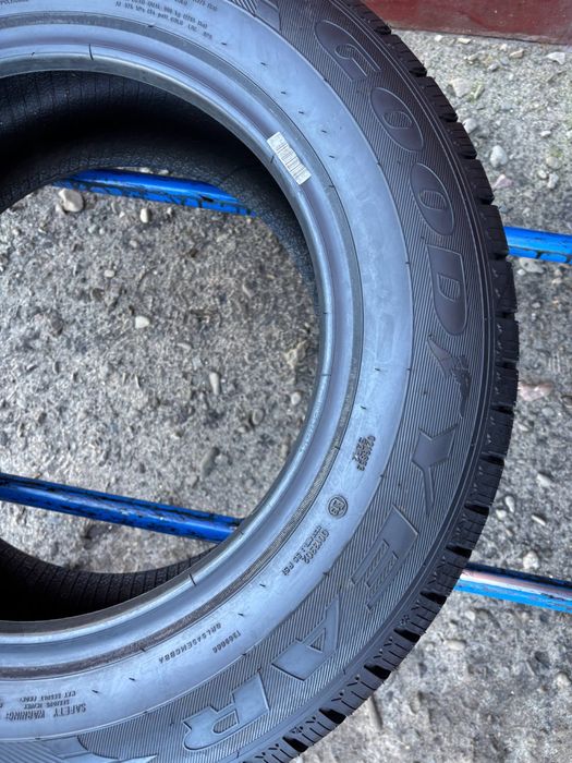 205/65/15с R15 Goodyear Cargo UltraGrip зима 2 шт