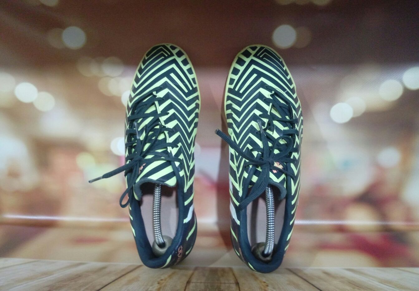 Оригинал спортивные кроссовки футзалки бампы Adidas Absolado