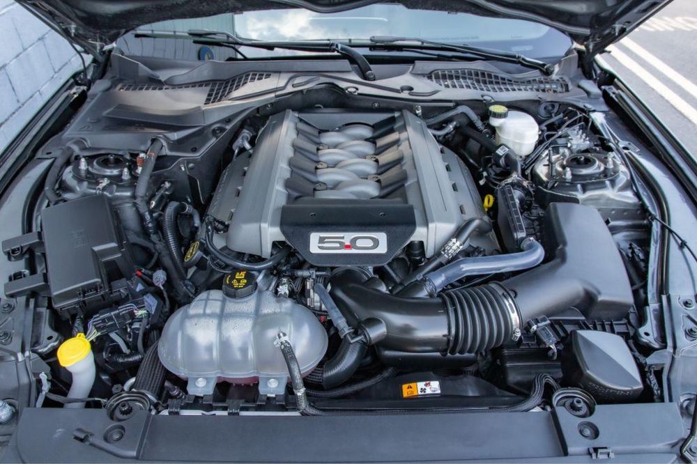 Mustang GT 5.0 V8 421cv