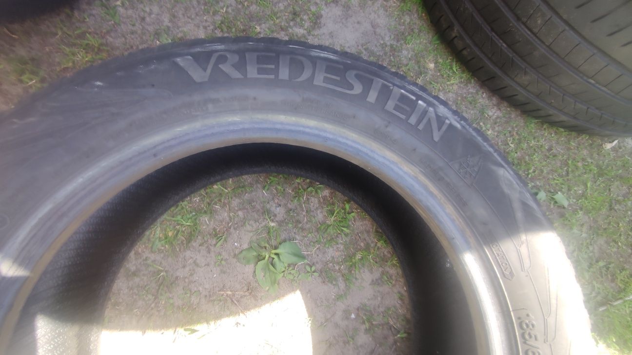 185/60R15 Vredesten