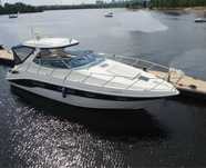 Трехкаютная английская моторная яхта Sea LINE S 43