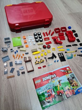 Lego Junior Пожарная станция в чемоданчике