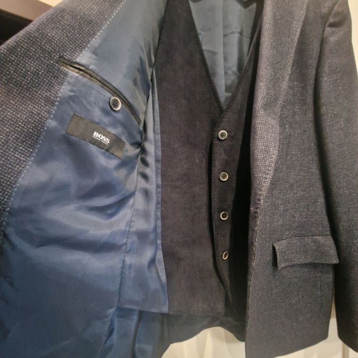 Чоловічий піджак "трійка"