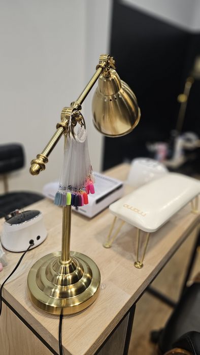 Wynajem  1 stanowiska manicure w salonie fryzjerskim