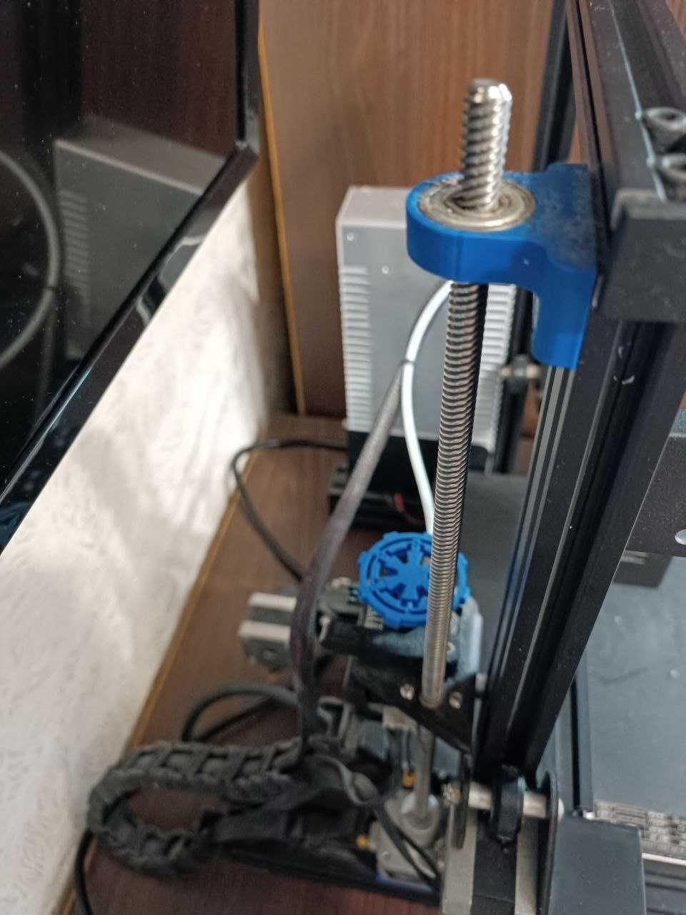 Ender 3 v3 SE та Ender 3 v2 3д принтер