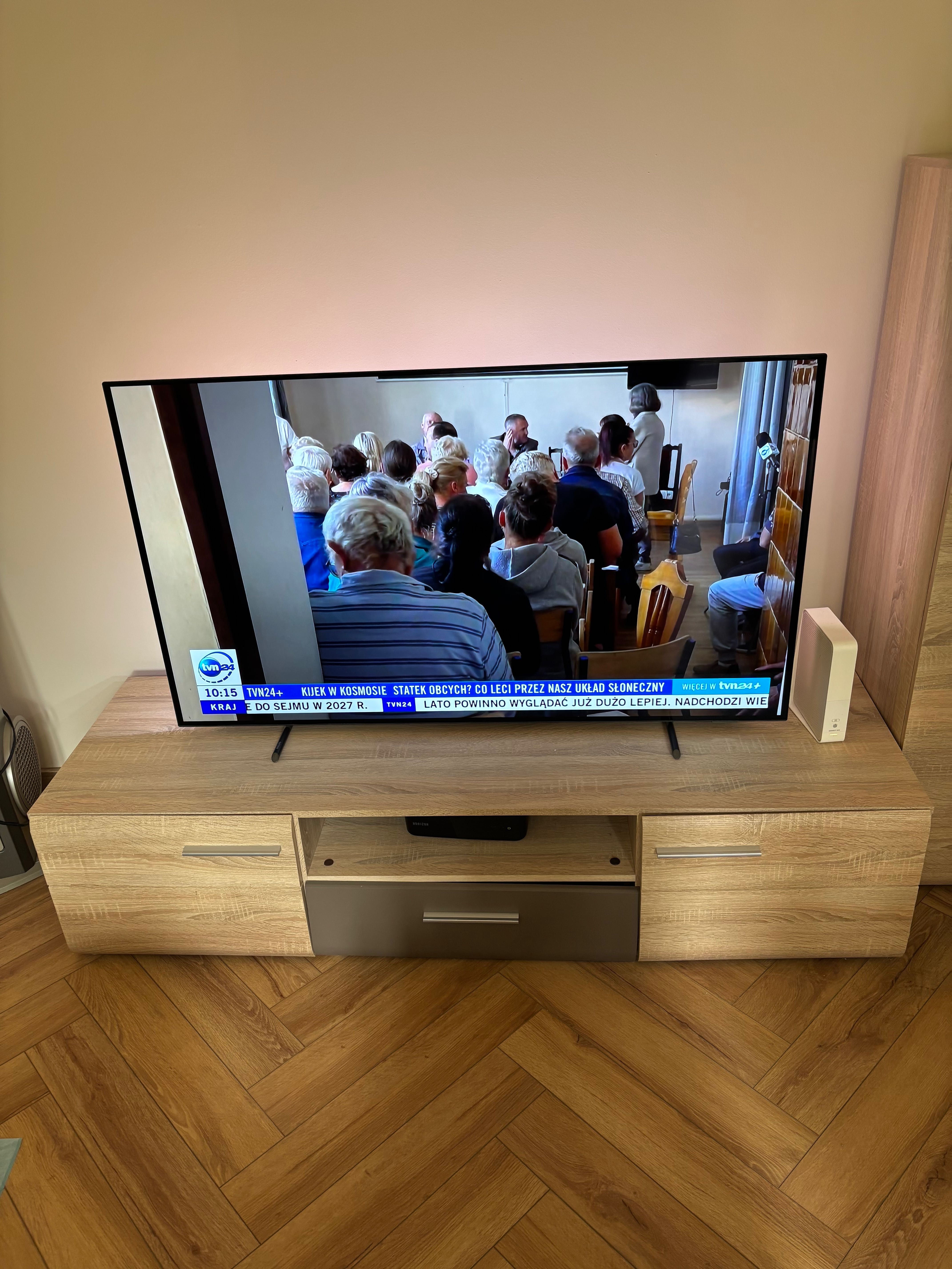 Szafka RTV + witryna do kompletu