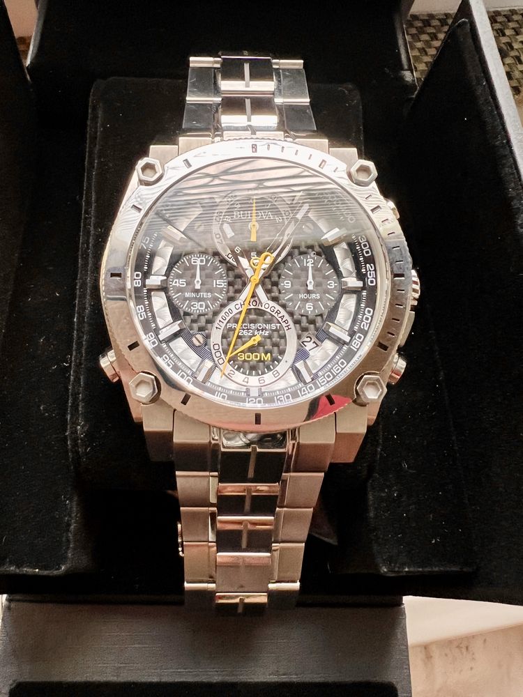 Bulova Precisionist Chrono 96G175