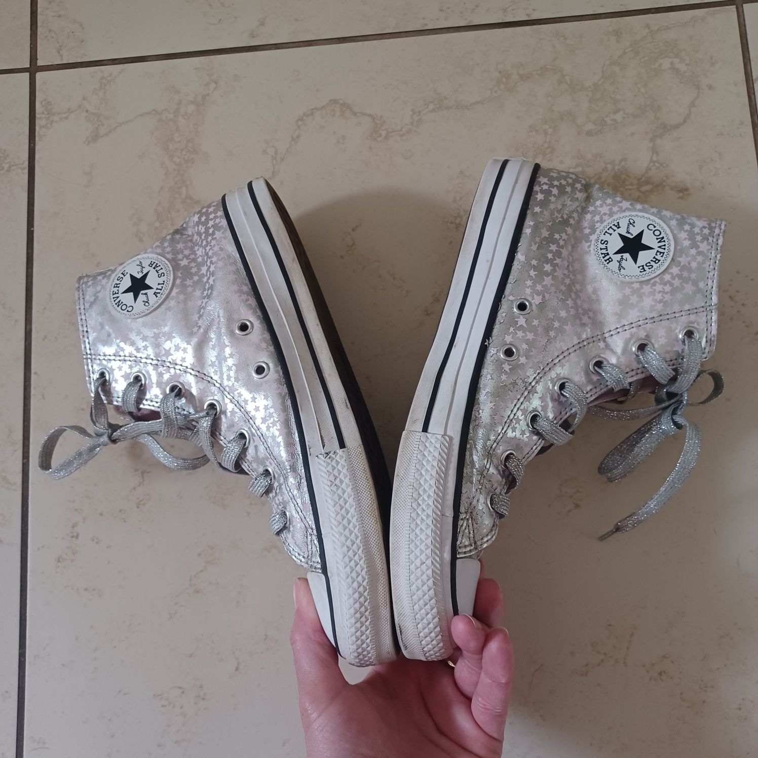 Trampki CONVERSY srebrne w gwiazdki idealny stan 38/ salon 349 zł