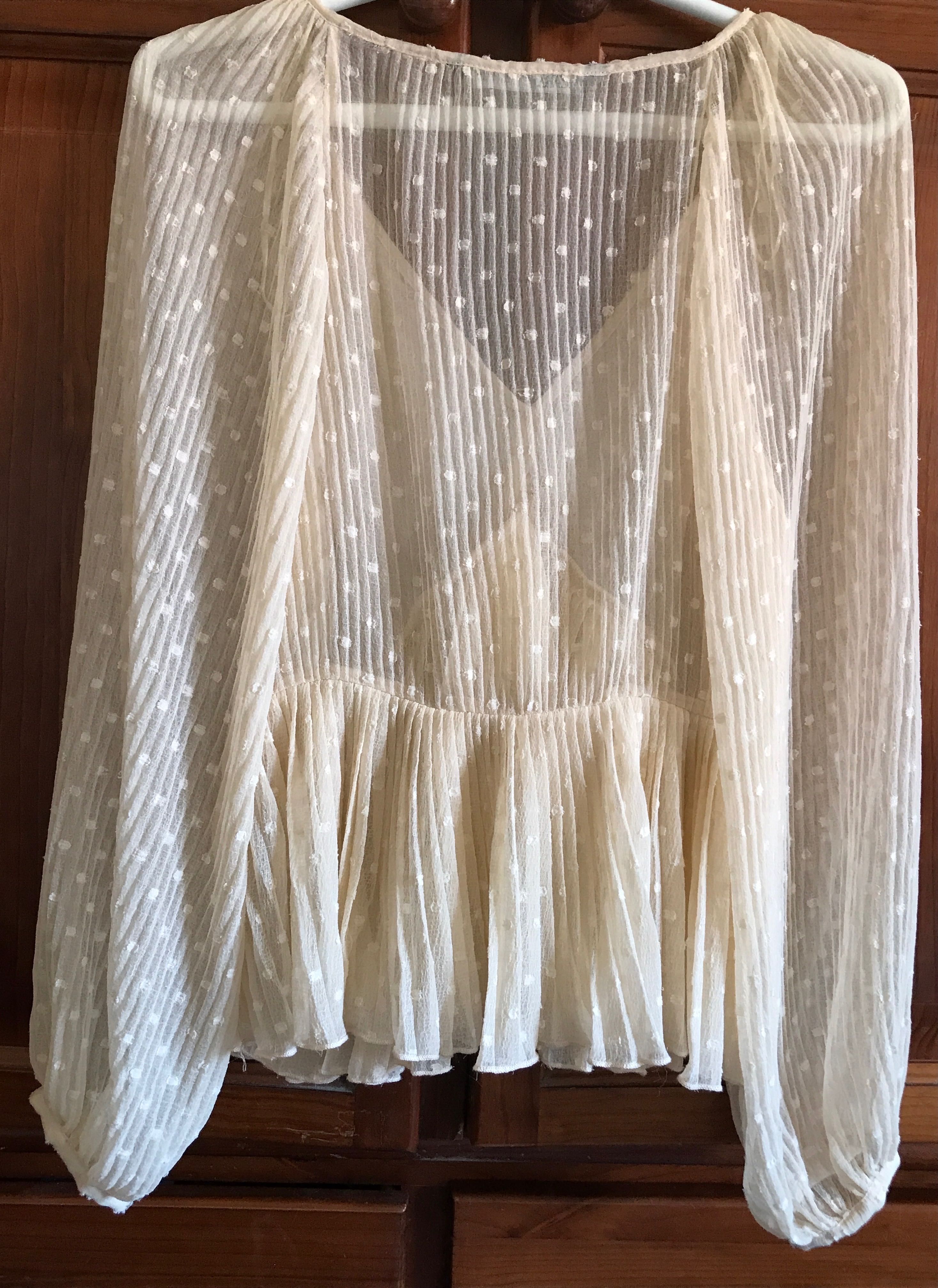 Blusa Zara fluida transparente