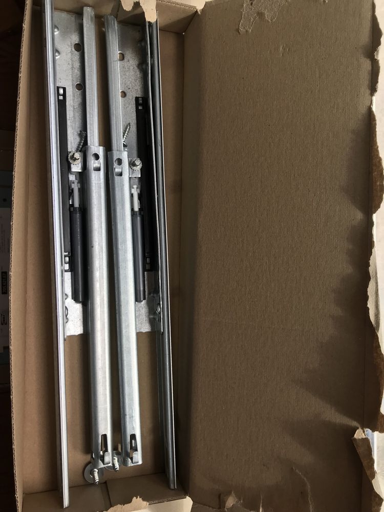 Calhas pra gavetas Besta IKEA