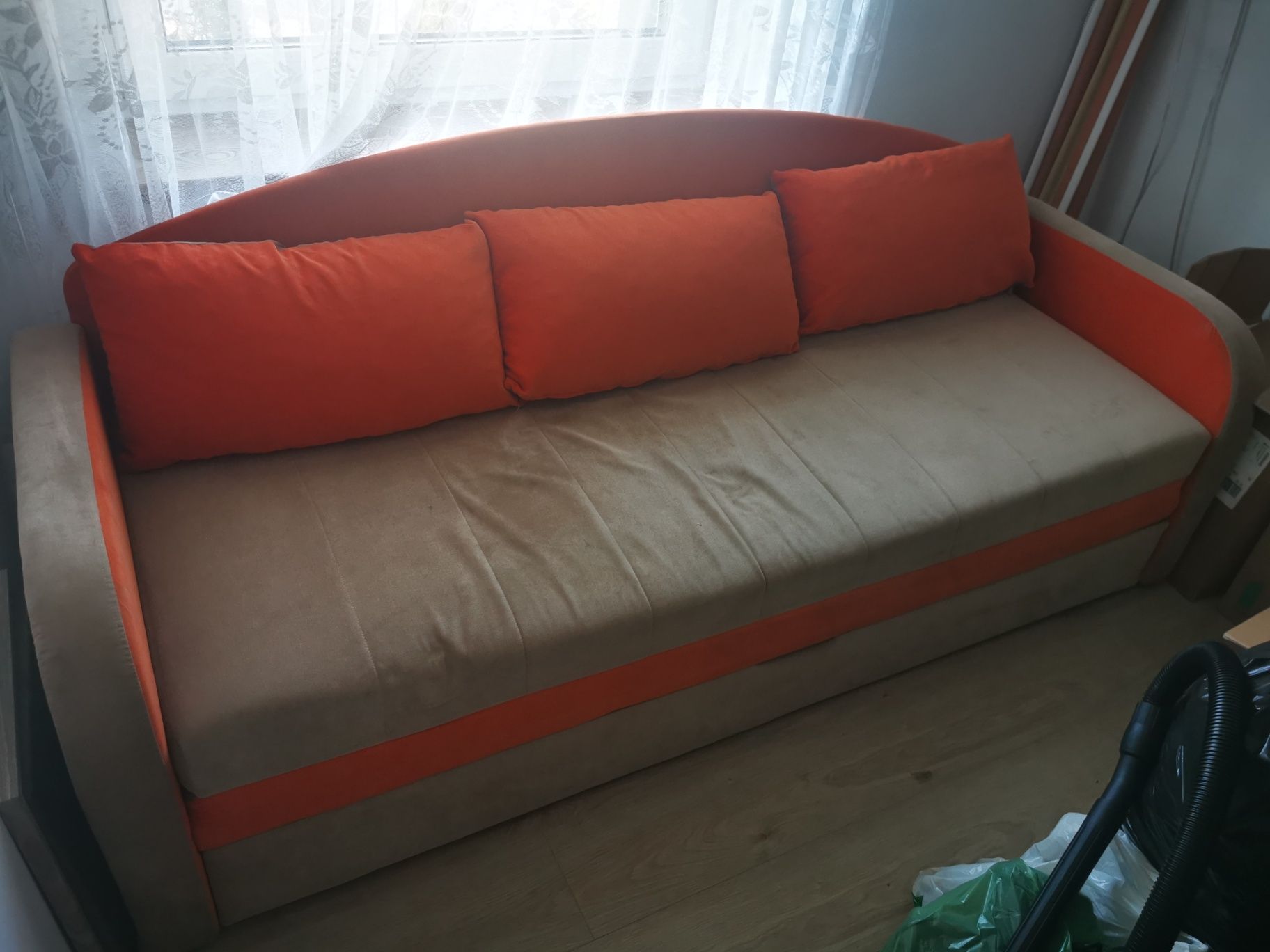 Kanapa/ sofa/ wersalka 205x75cm rozkłada