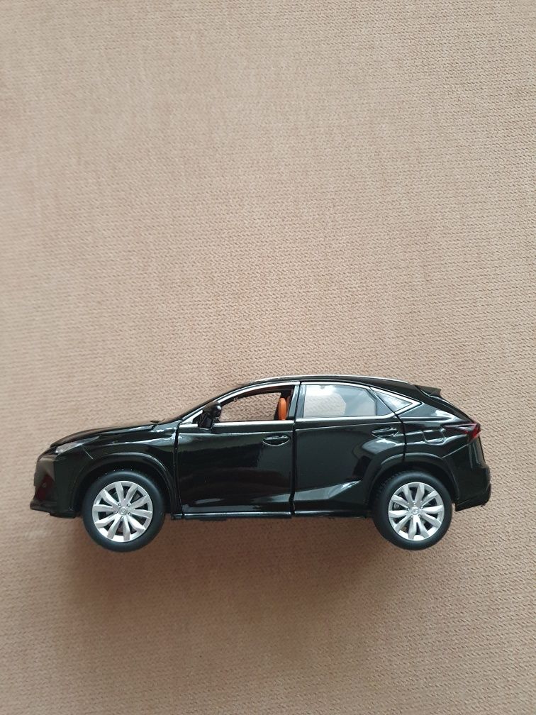 Lexus NX 1:32 метал