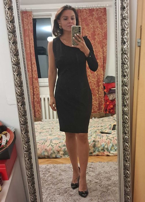 Krótka czarna elegancka sukienka Simple rozm. L
