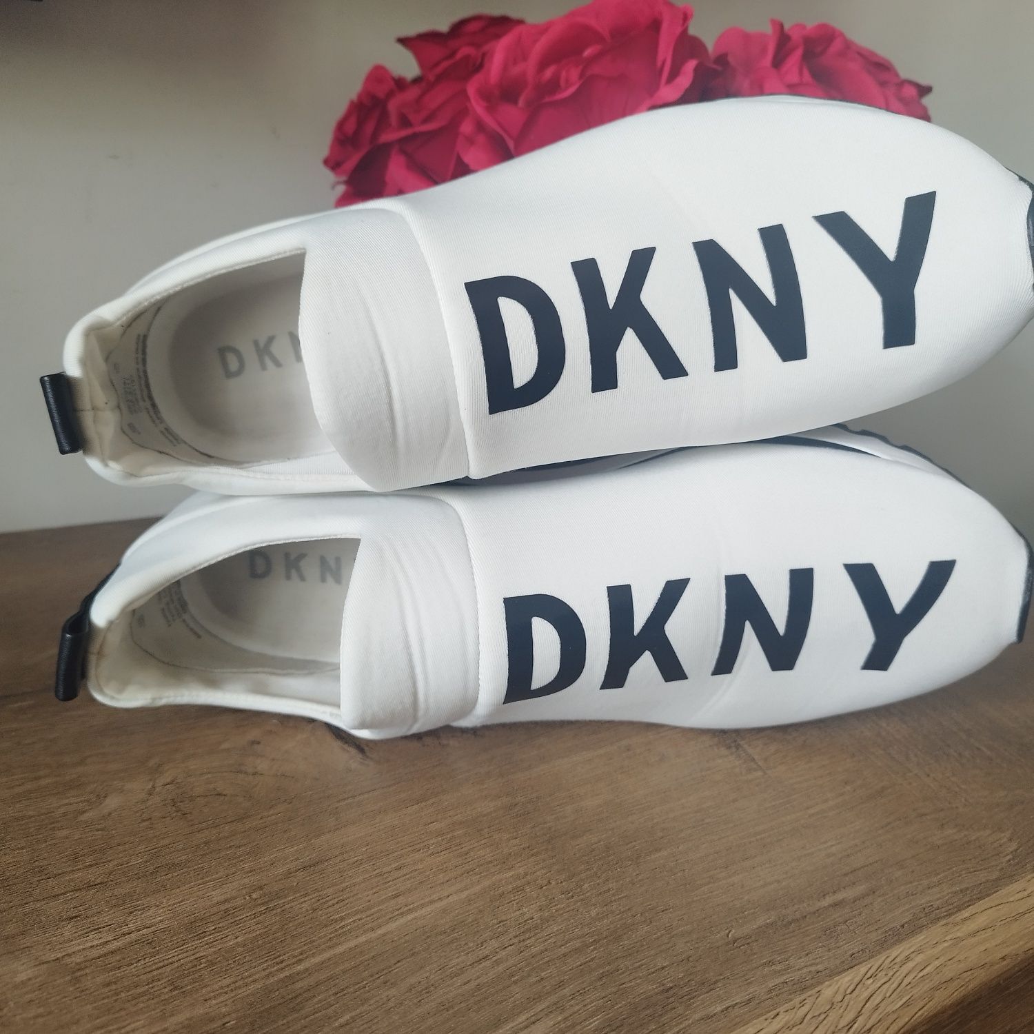 Sneakersy DKNY roz.41