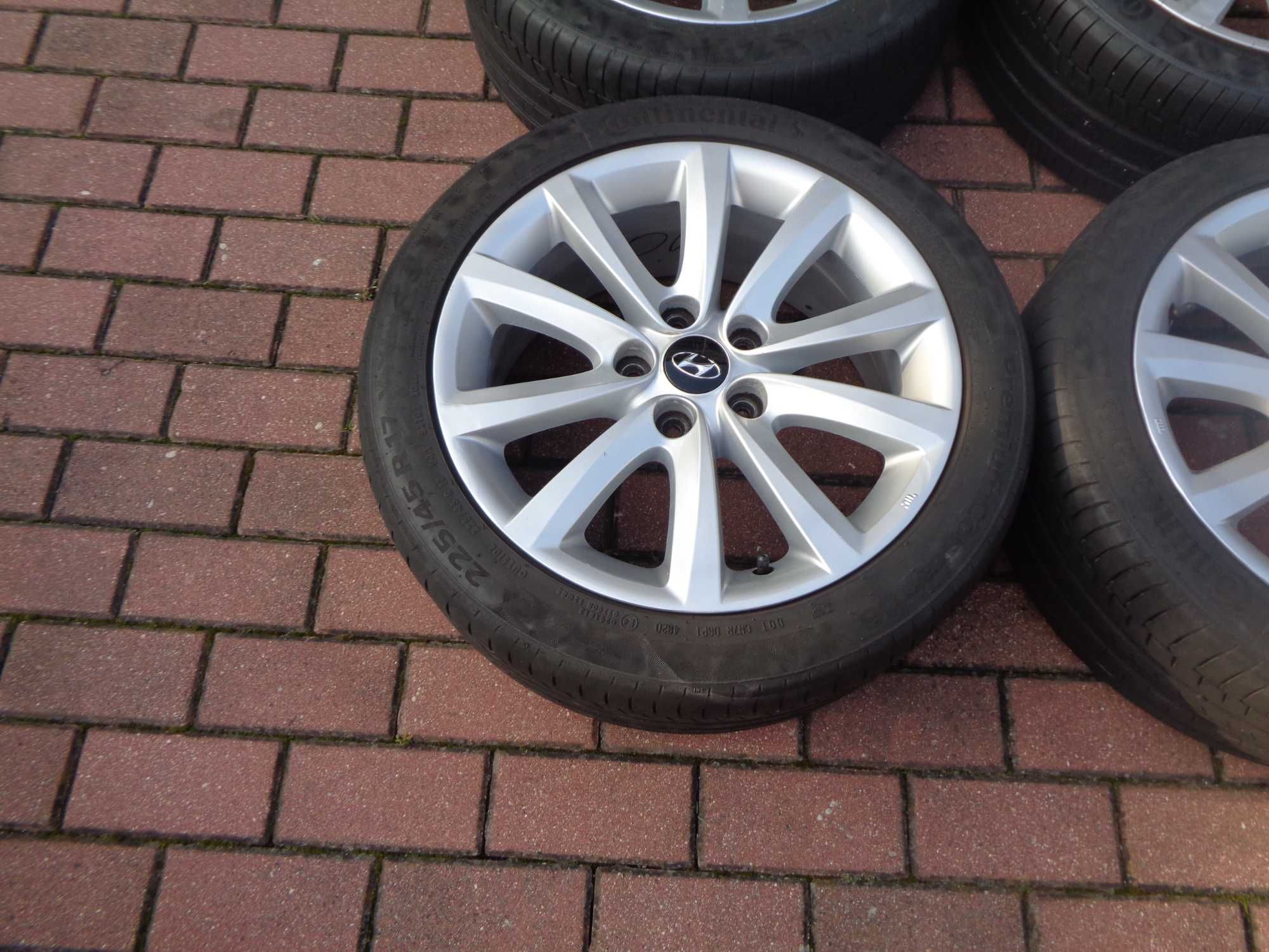 Alufelgi 17 Hyundai I30 I40 Kia Ceed Carens z oponami 20r sr 67mm ORG