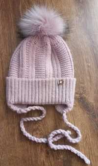 Зимова шапка для дівчинки