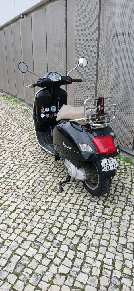 Vespa GTS 250i.e