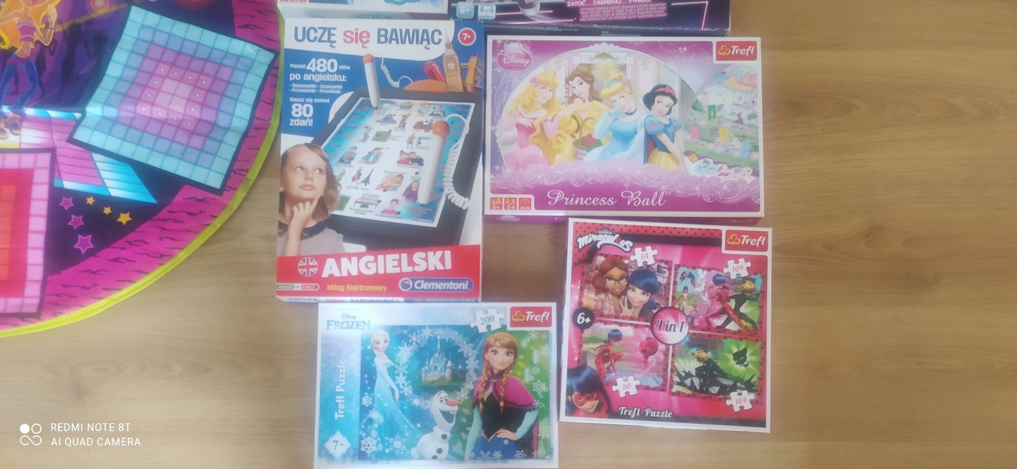 Mata + gry + puzzle dla dziewczynki Kraina lodu  Miraculous