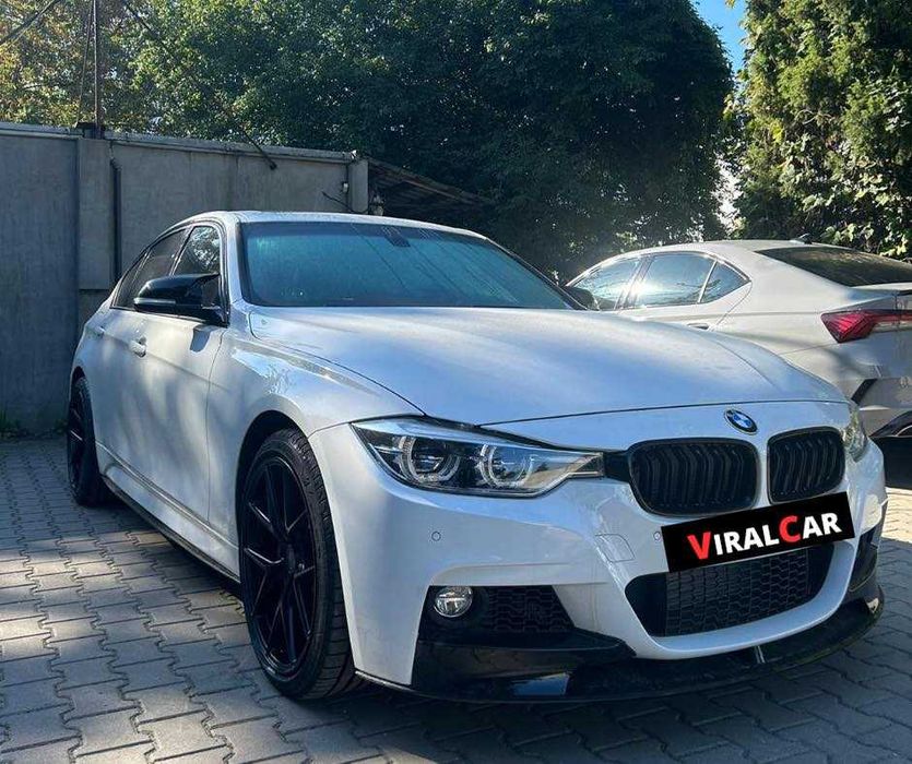 Dokładka Zderzaka Splitter BMW F30 F31 CZARNY POŁYSK / CARBON