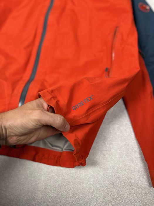 Чоловіча технологічна куртка Mammut Gore-Tex