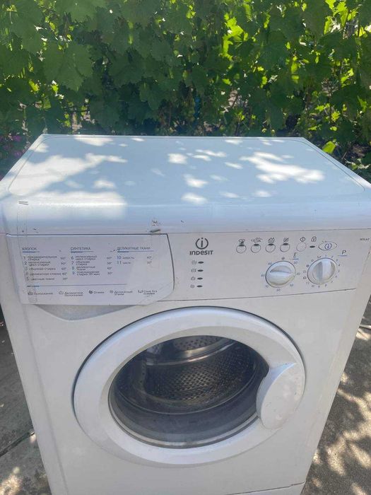 Пральна машина Indesit