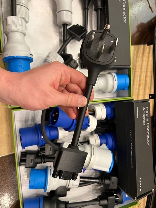 Перехідник хвіст адптер Tesla 32а силова вилка (shuko)