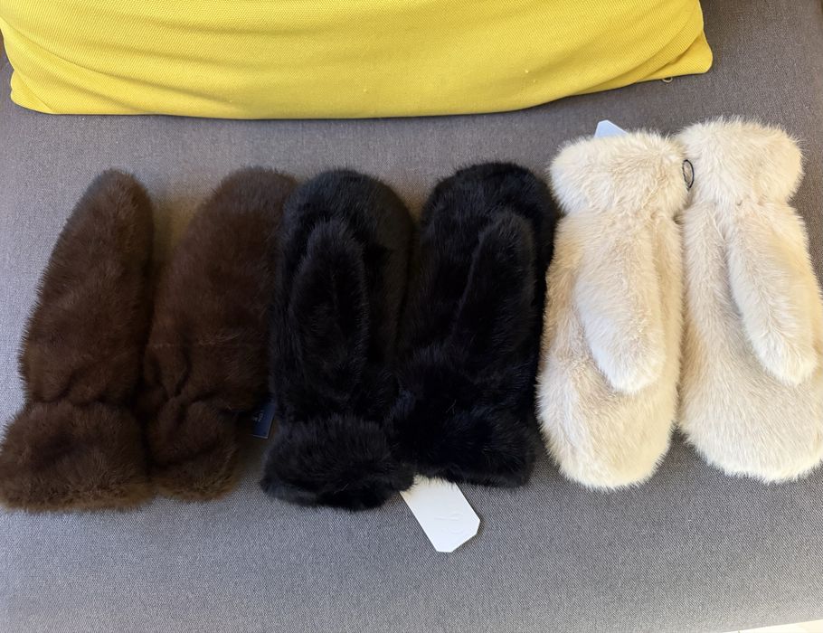 Жіночі пухнасті рукавиці