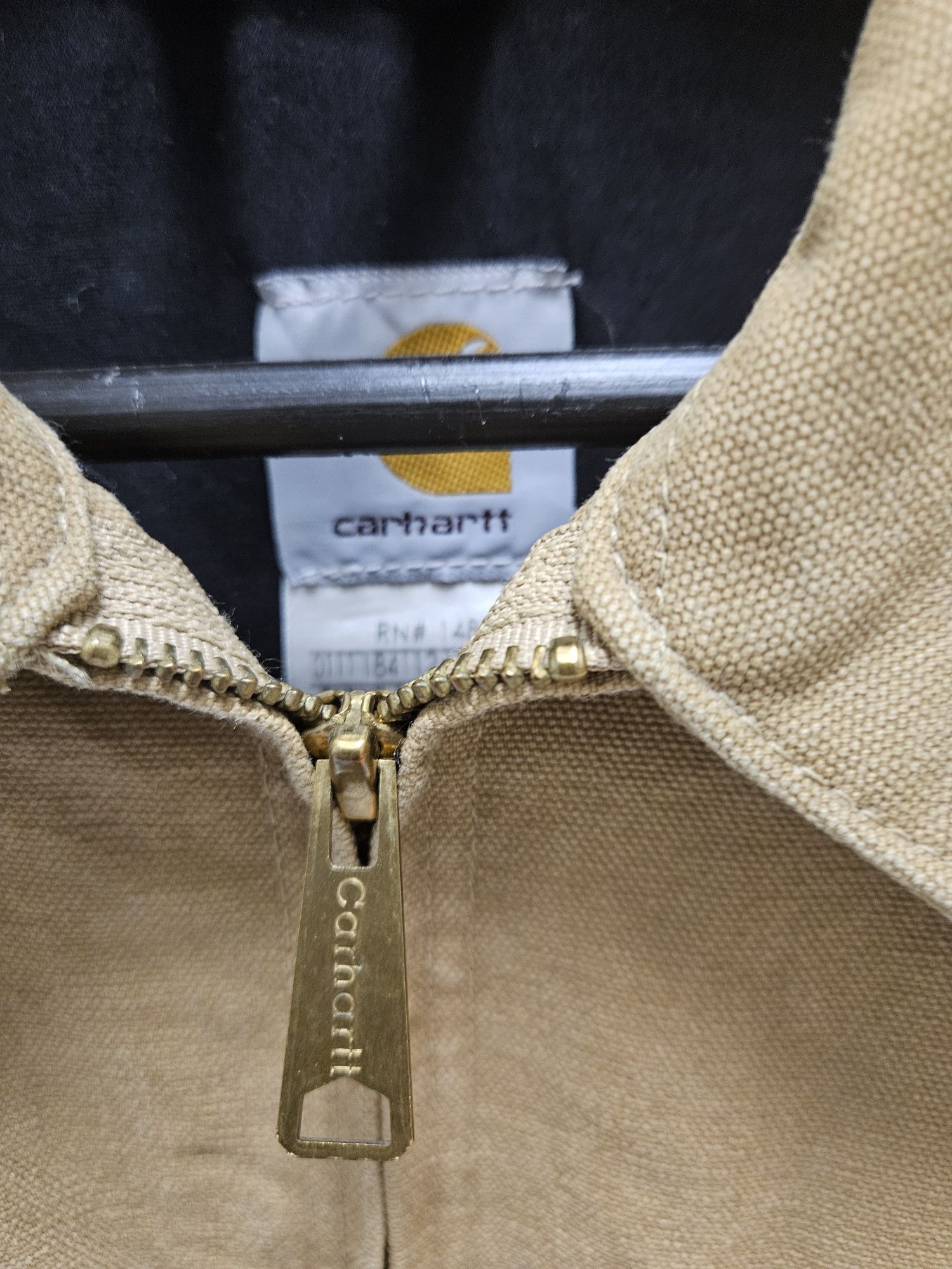 Мужская винтажная оригинальная куртка Carhartt в цвете кеммел L