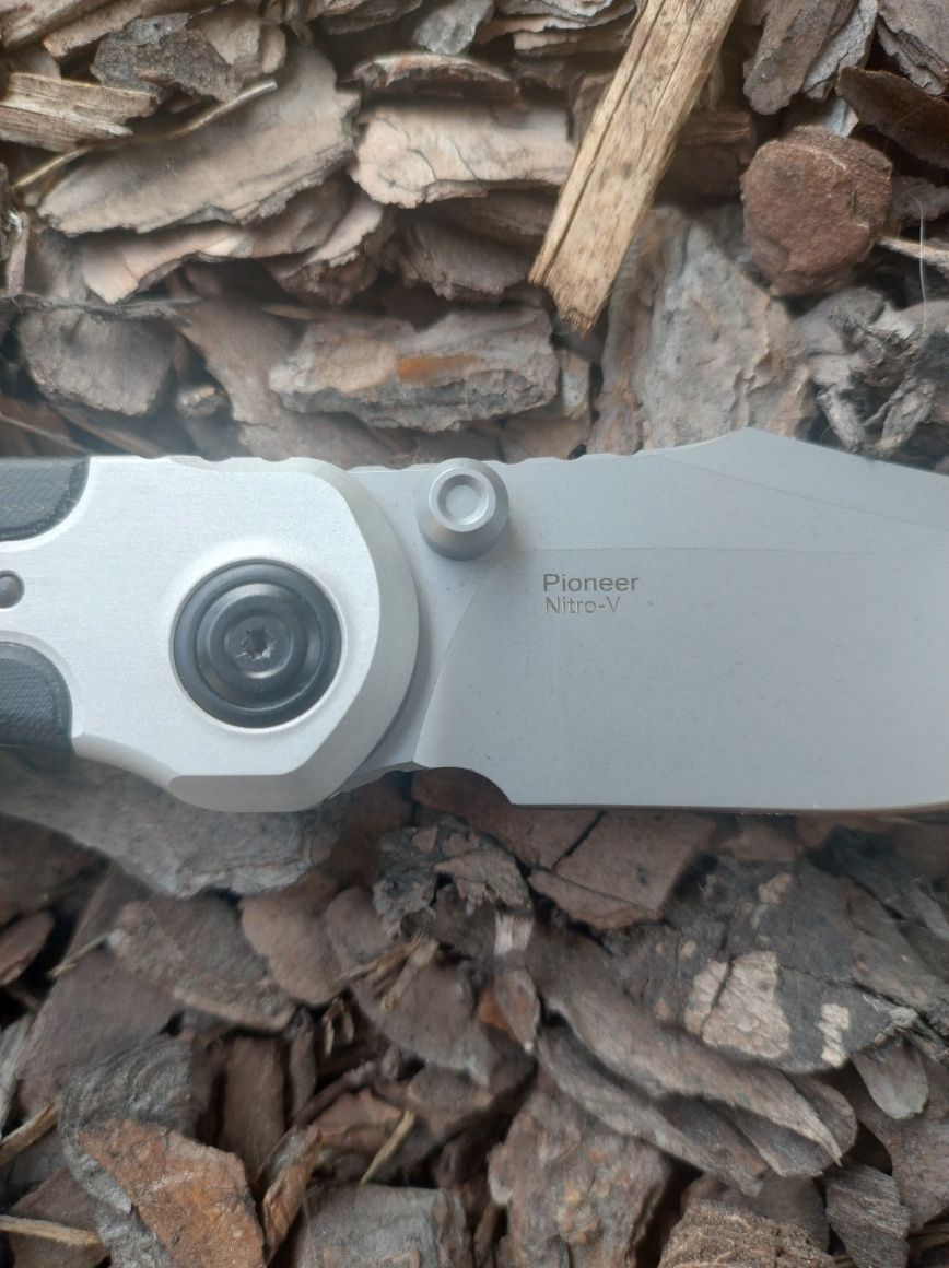 Nóż Kizer Pioneer