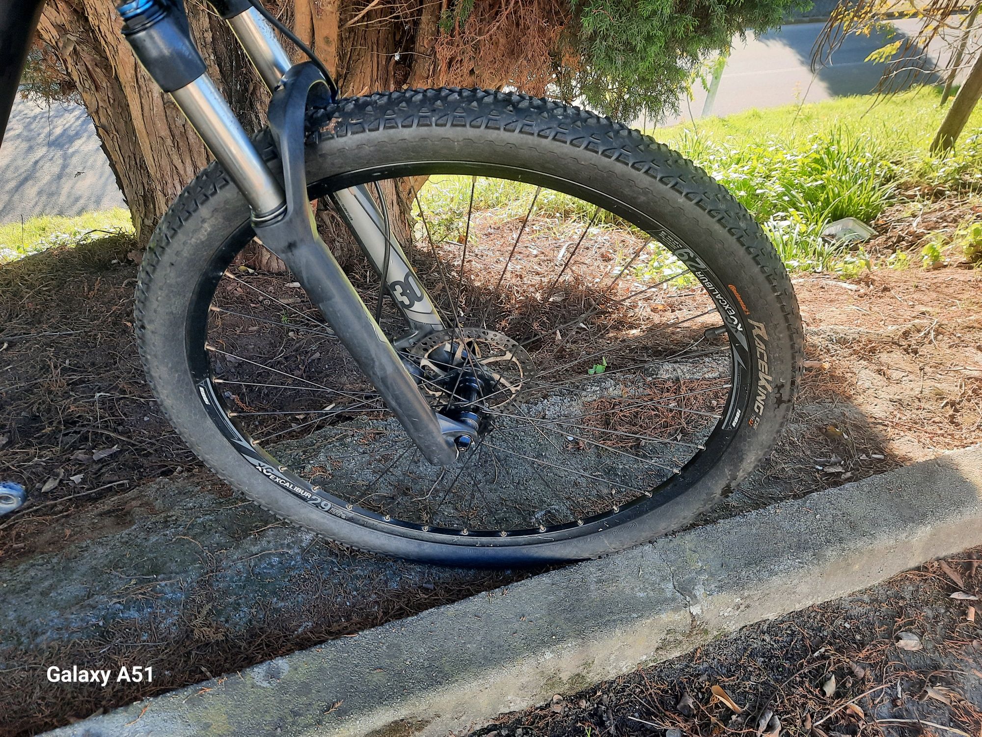 Btt 29 carbono xt 12x1v com xt e rock shox