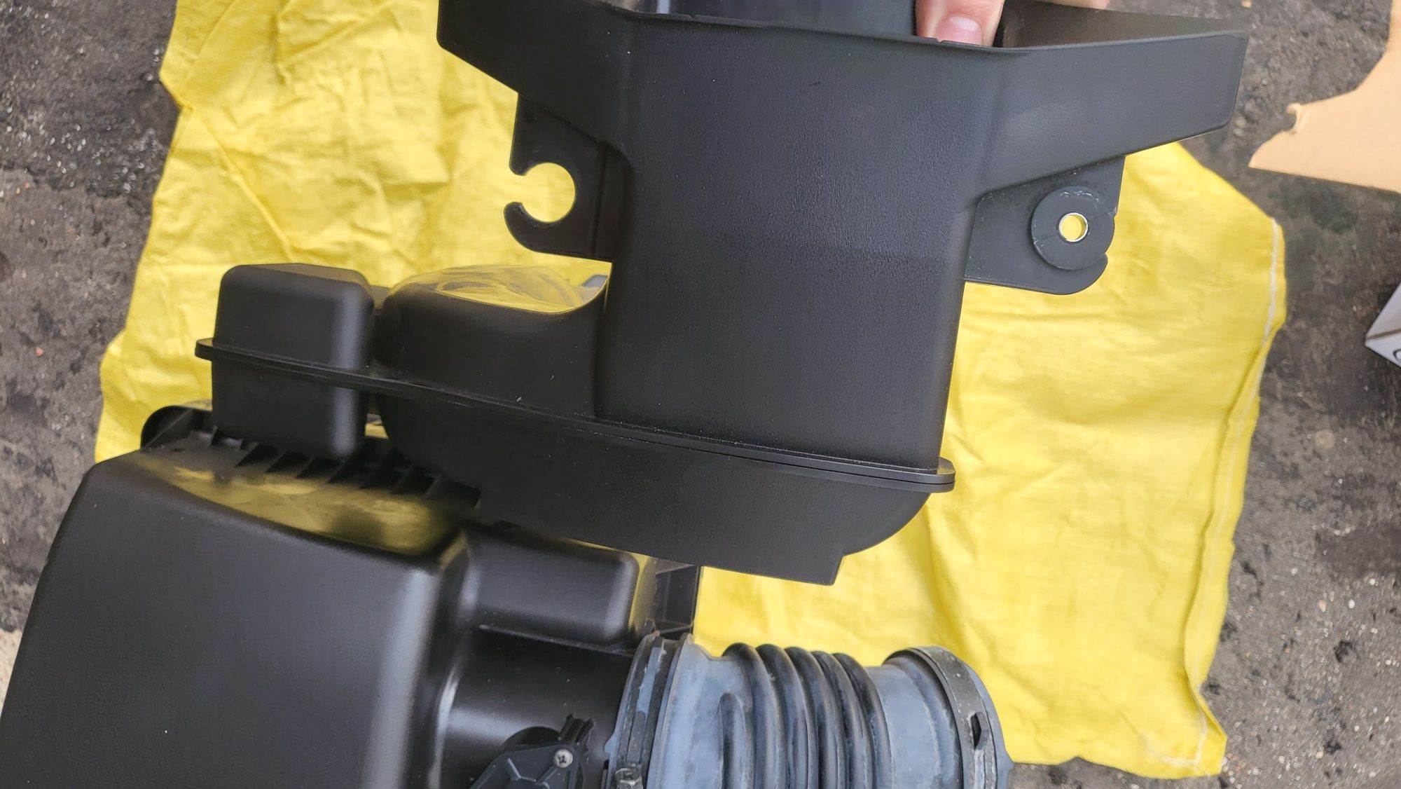 Filtr powietrza mazda Cx-5 benzyna.
