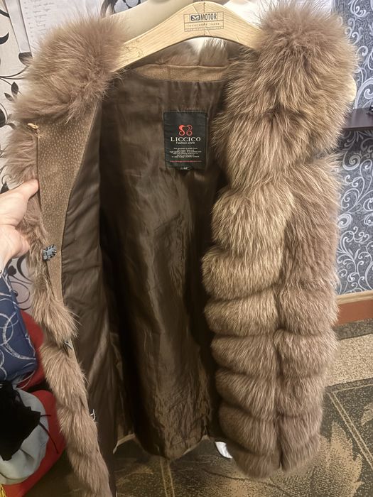 Меховая женская желетка