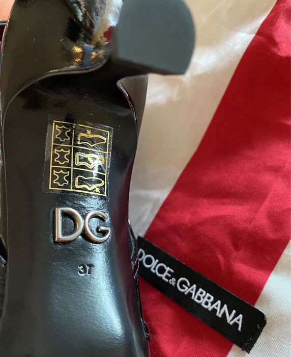 Sandálias / Sapatos Dolce&Gabbana Couro 39 Etiqueta