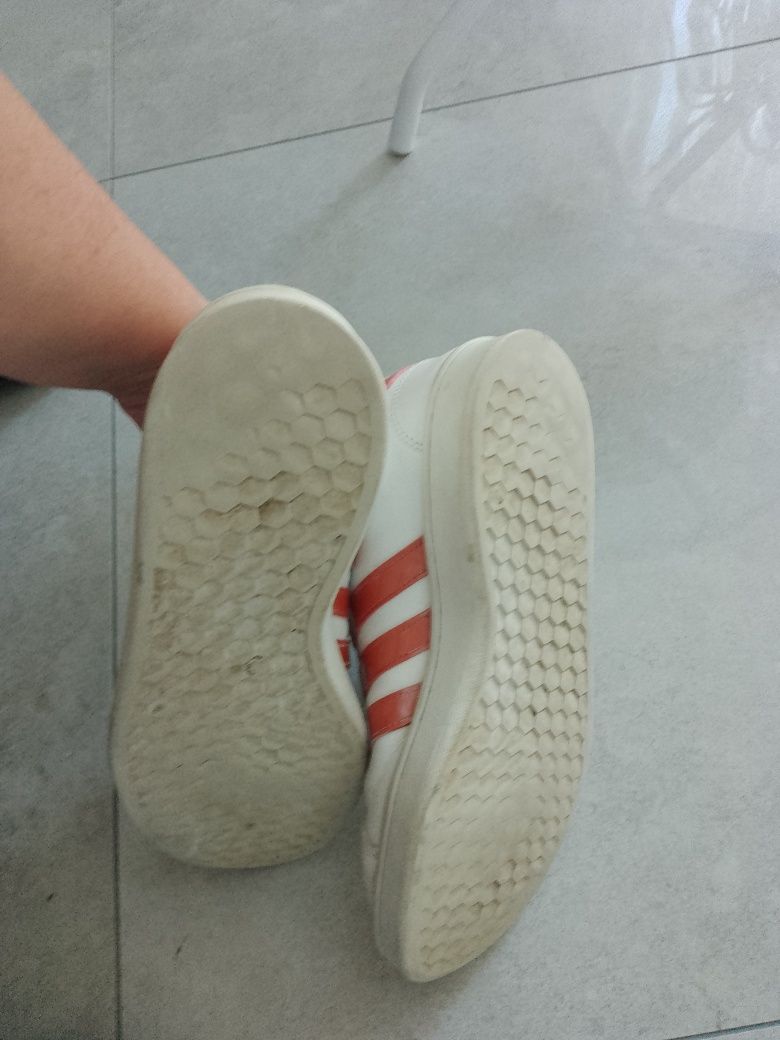 Adidas buty rozmiar 40 wkładka 25 cm