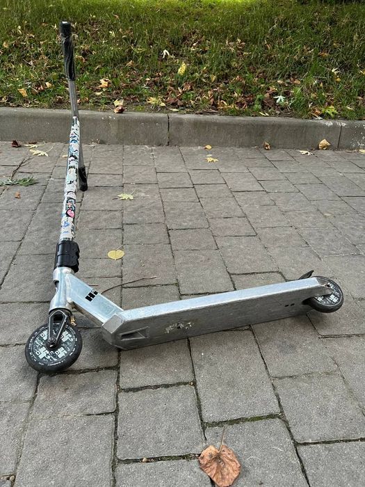 Трюковый самокат HIPE H4
