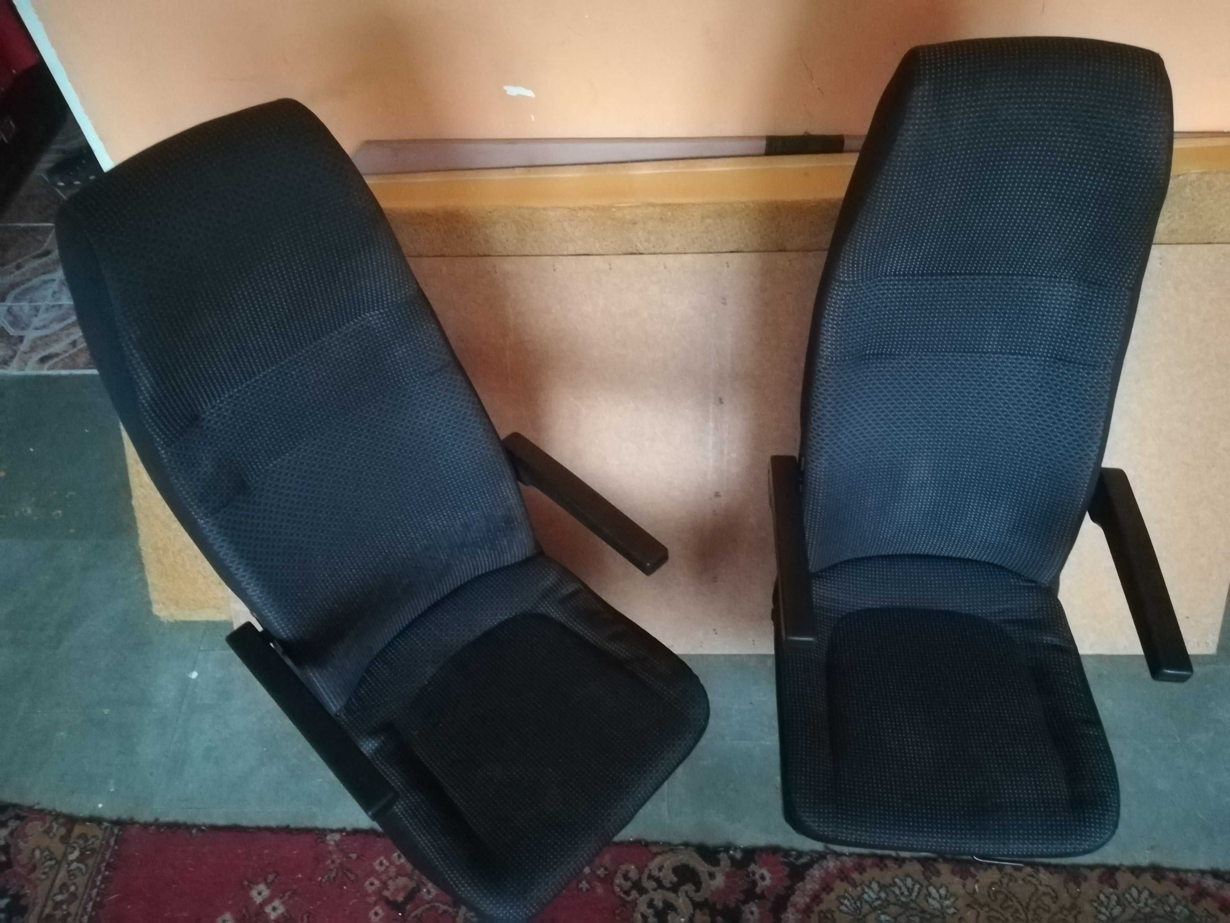 Fotele obrotowe - kamper, bus, motorówka.