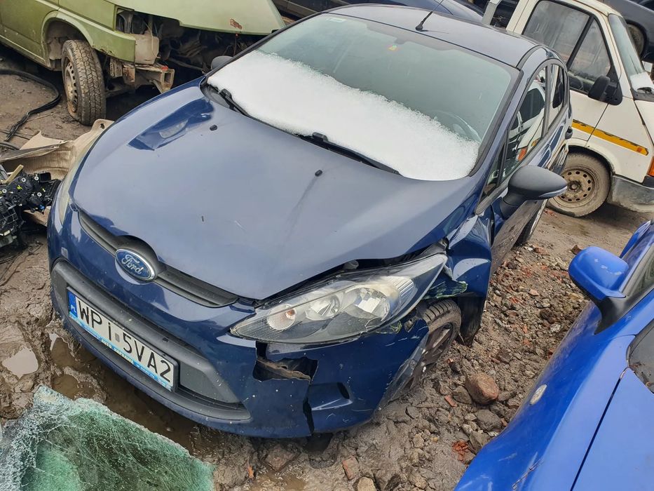 ford fiesta mk7 E9 maska zderzak lampa grill błotnik drzwi zbiornik paliwa szyba lusterko klamka