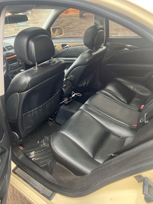 Mercedes w211 2008 рік