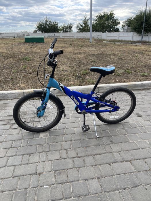 Продам детский велосипед.В хорошем состоянии,фирма SCHWINN.
