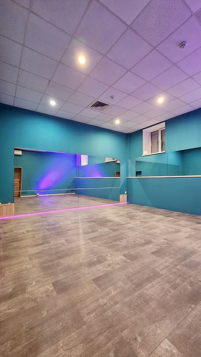 Погодинна ОРЕНДА ЗАЛІВ метро Звіринецька, Дружби Народів танці йога