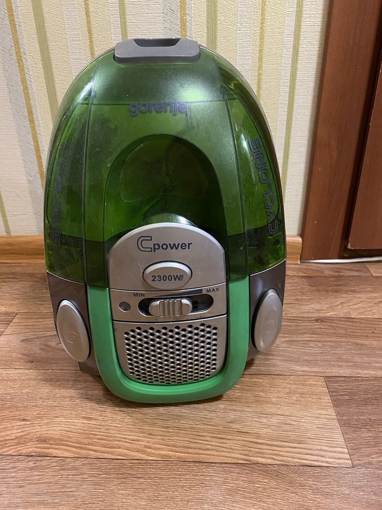 Пилосос Gorenje.