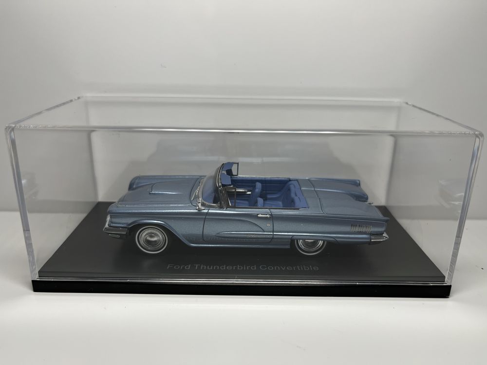 1:43 Neo Ford Thunderbird Convertible