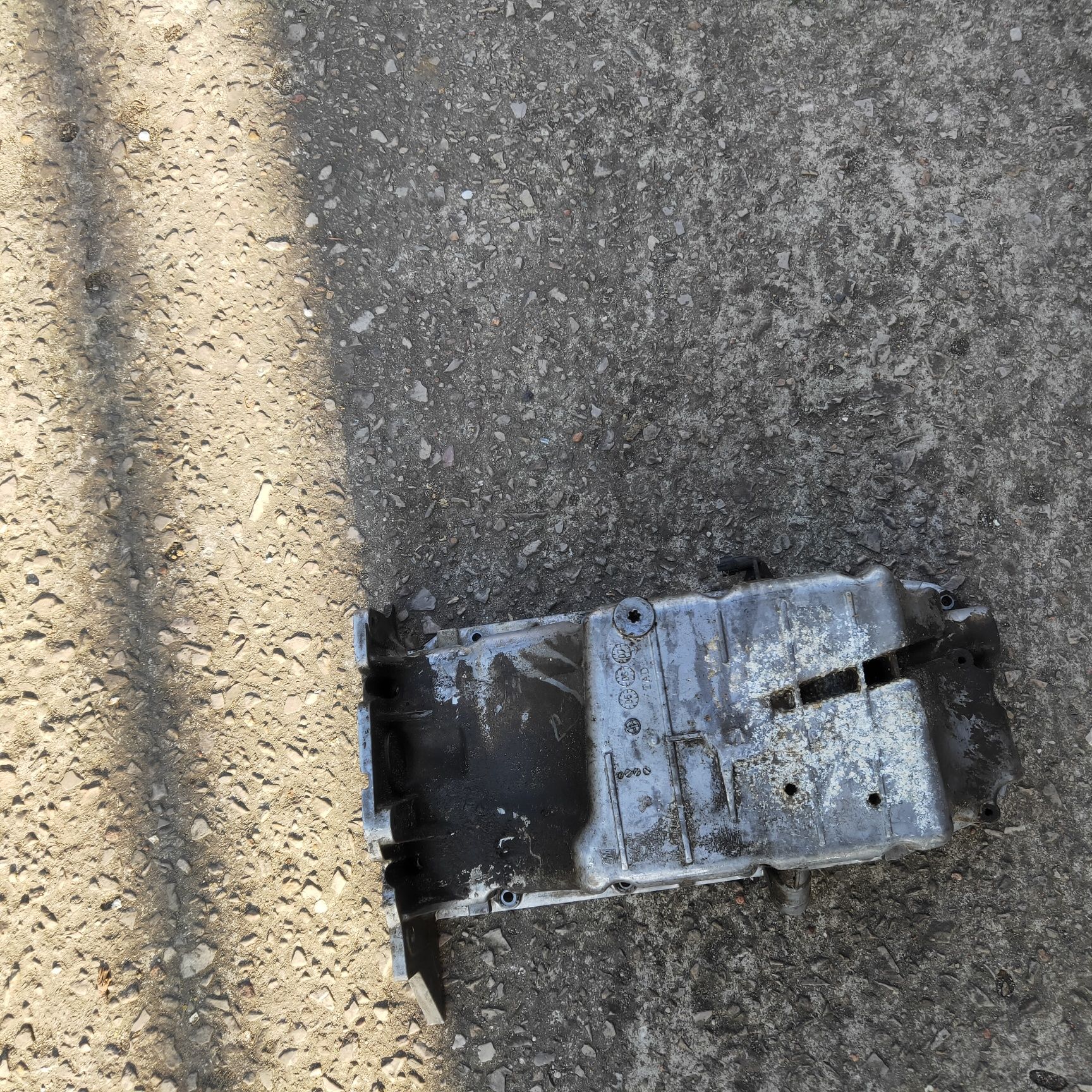Miska olejowa Opel Oryginał Aluminium A14XER Z18XER 1,4 1,6 1,8 Benzyn