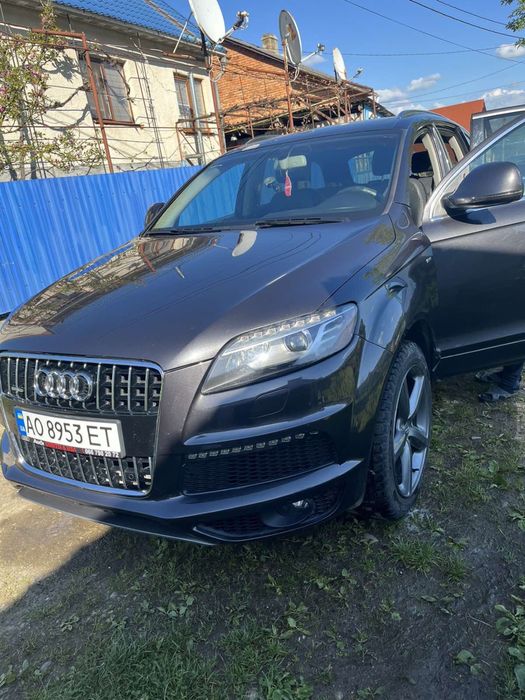 Продам AUDI Q7 4L