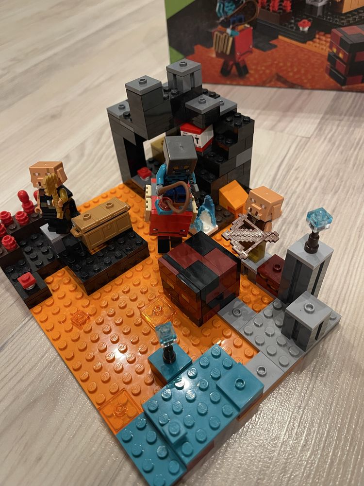 Конструктор LEGO Minecraft Бастіон нижнього  світу