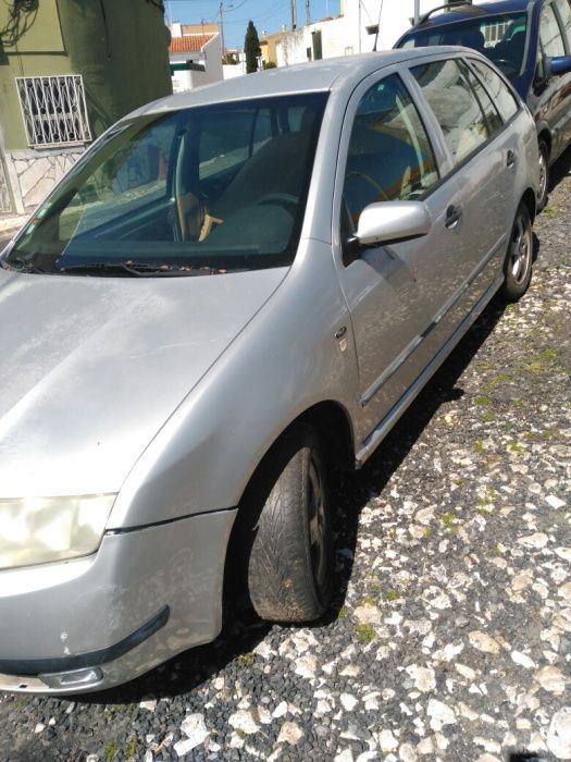 Peças Skoda Fabia break 1.4 16v de 2002