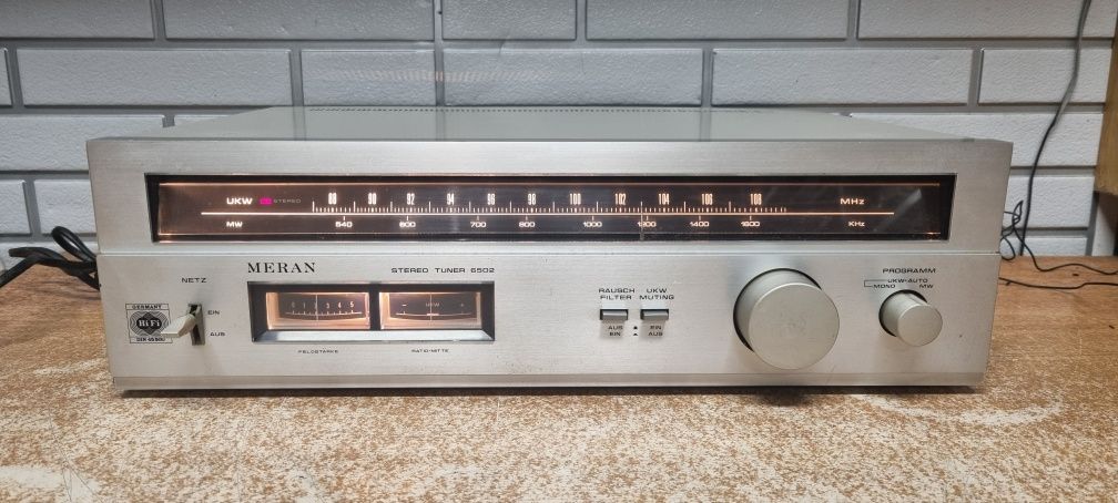 Tuner radiowy VISONIK MERAN 6502 HI-FI Stereo