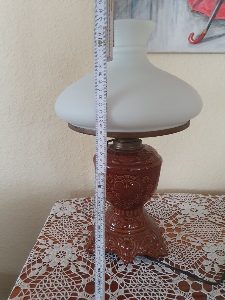 Lampa stołowa duża WZMPT Wałbrzych ze szklanym kloszem