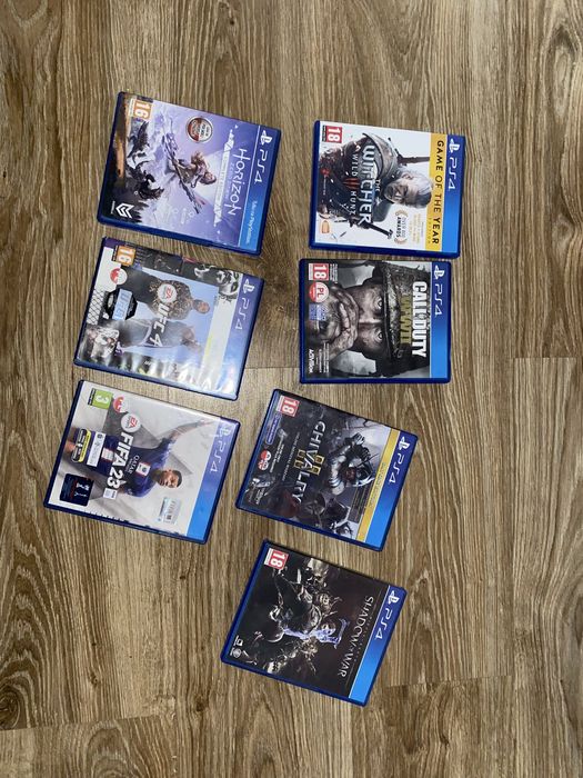 Playstation 4 łącznie z grami