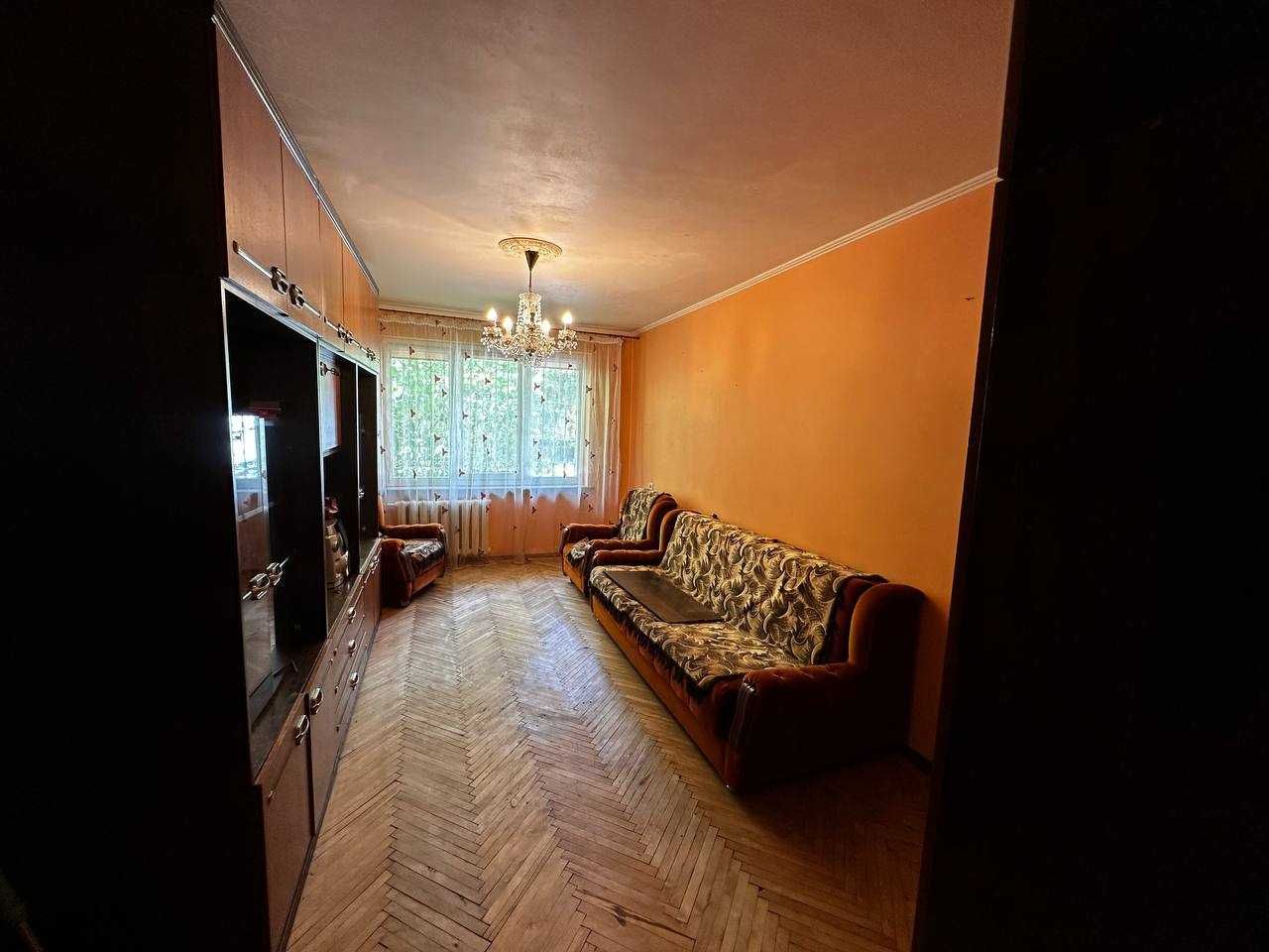 Продаж 2кімн.квартири на вул. Володимира Великого. 45кв.м. 1й поверх